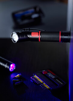 Wiha zaklamp met LED, laser en UV-licht
