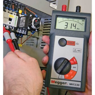 Megger MIT230 