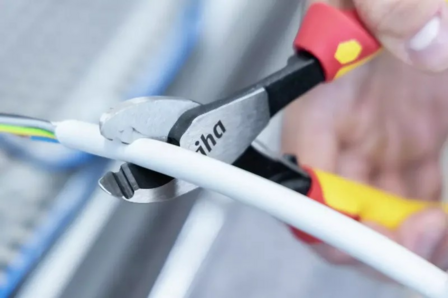Wiha Kabelknipper 210mm Industrial electric  met in- en uitschakelbare openingsveer